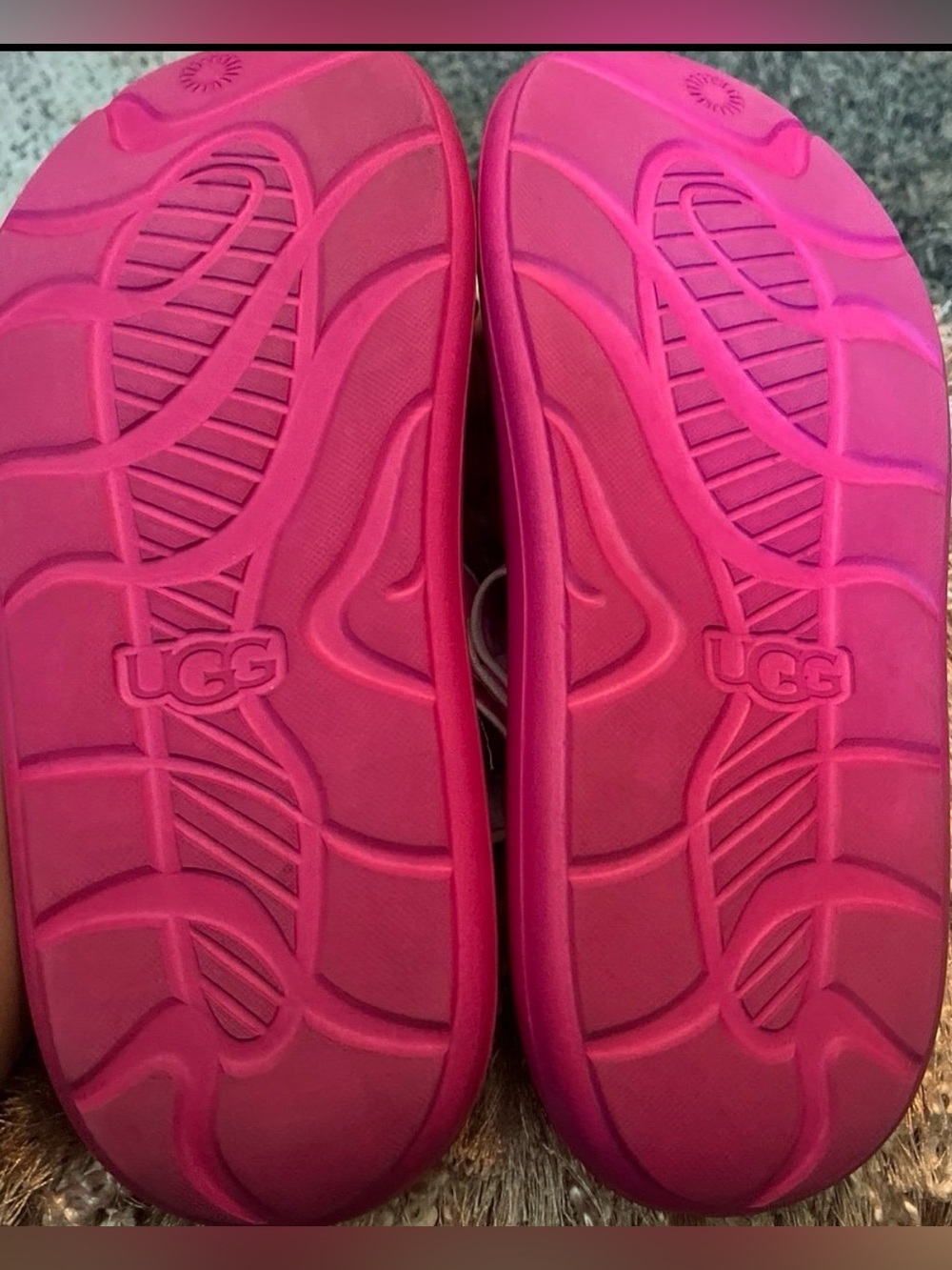 Preowned Original UGG Hot Pink  Yeah Sandals Size 9. - Picture 7 of 15